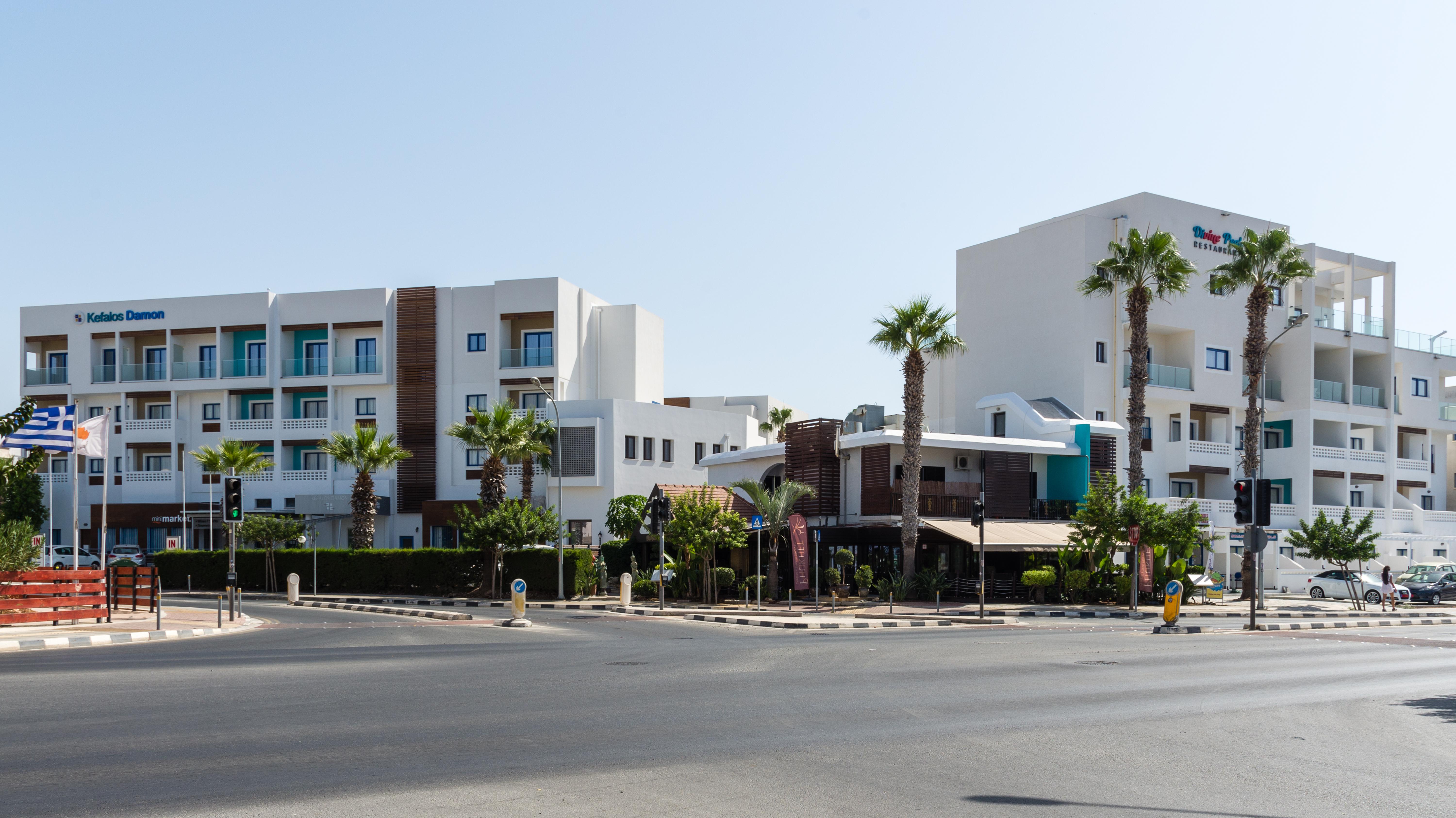 Kefalos Damon Hotel Apartments Paphos Bagian luar foto