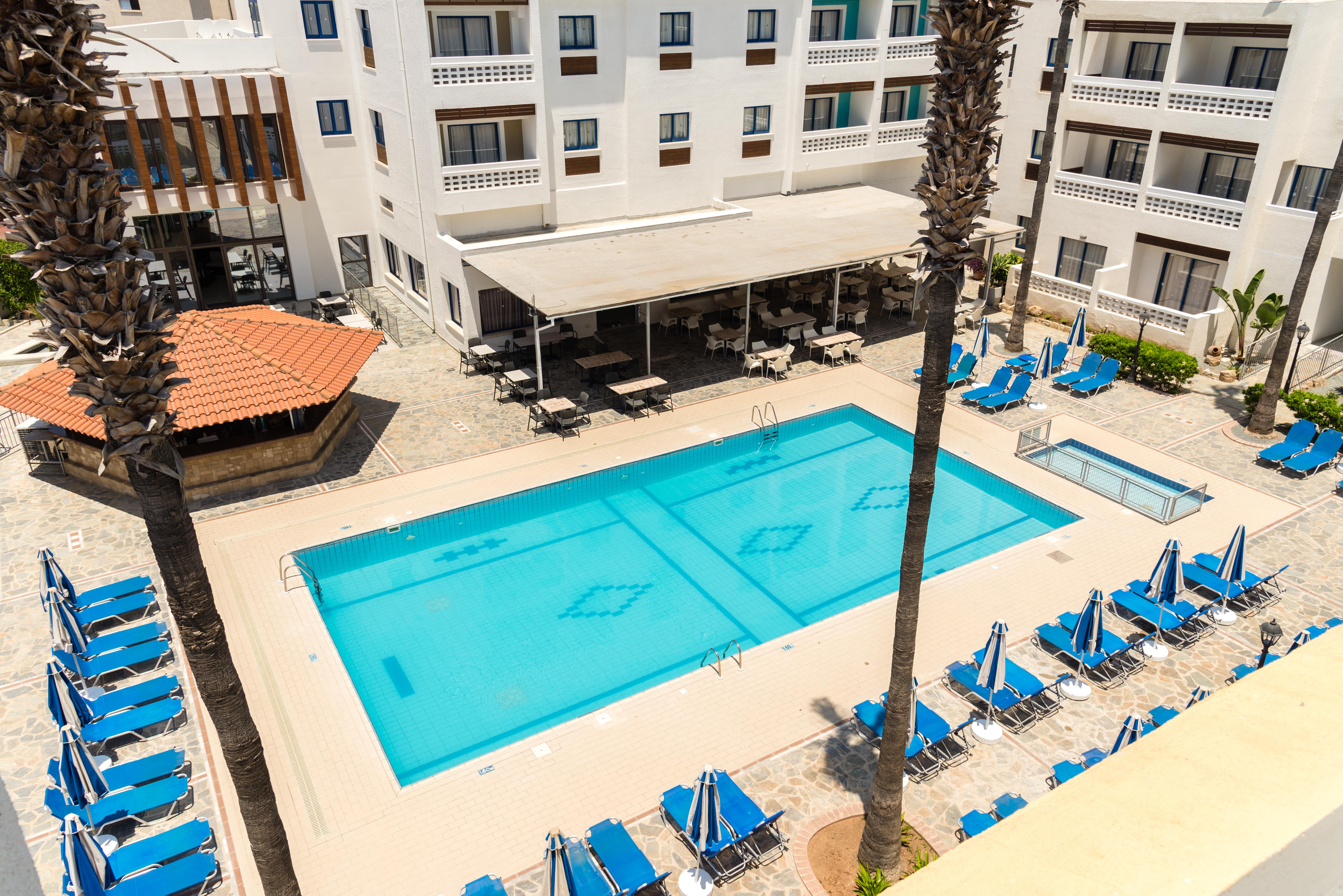 Kefalos Damon Hotel Apartments Paphos Bagian luar foto